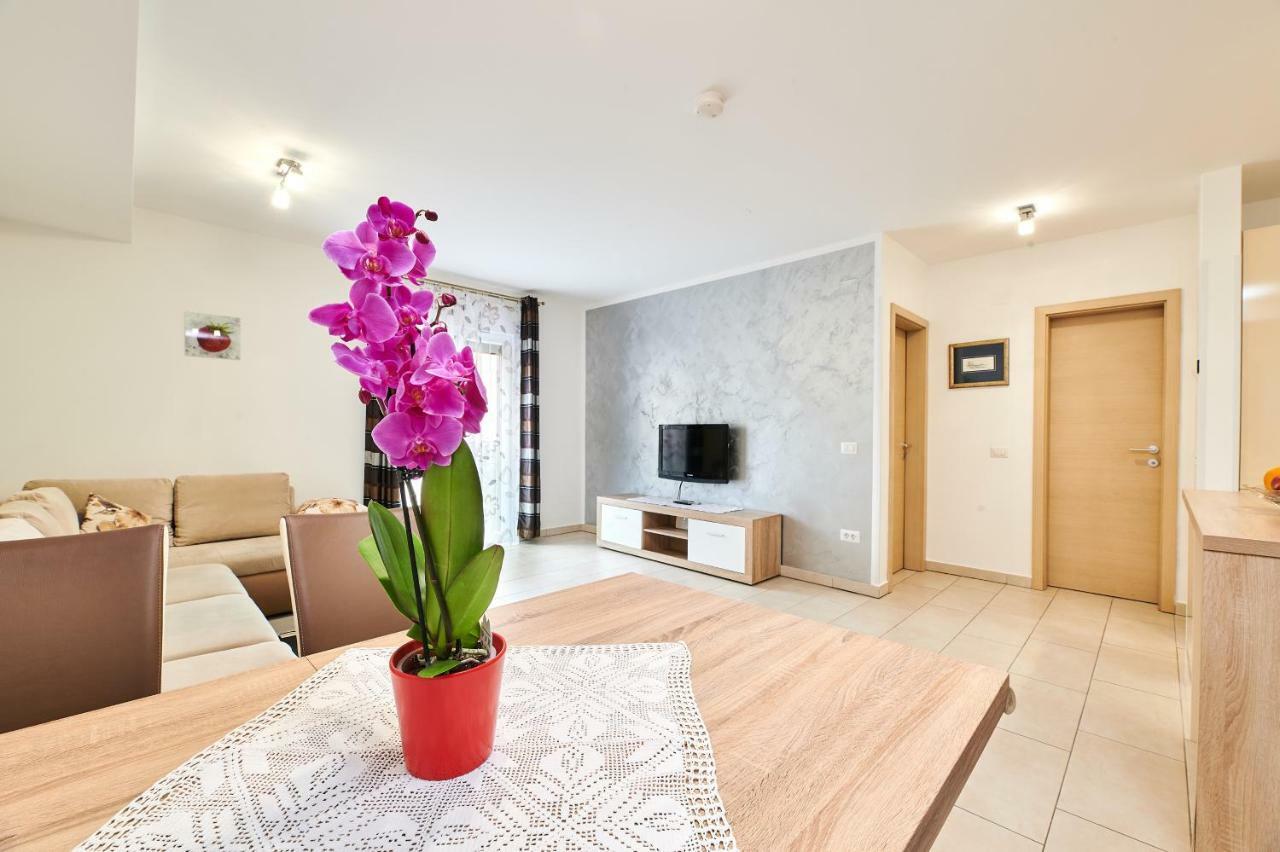 Apartman Leon 우마그 외부 사진