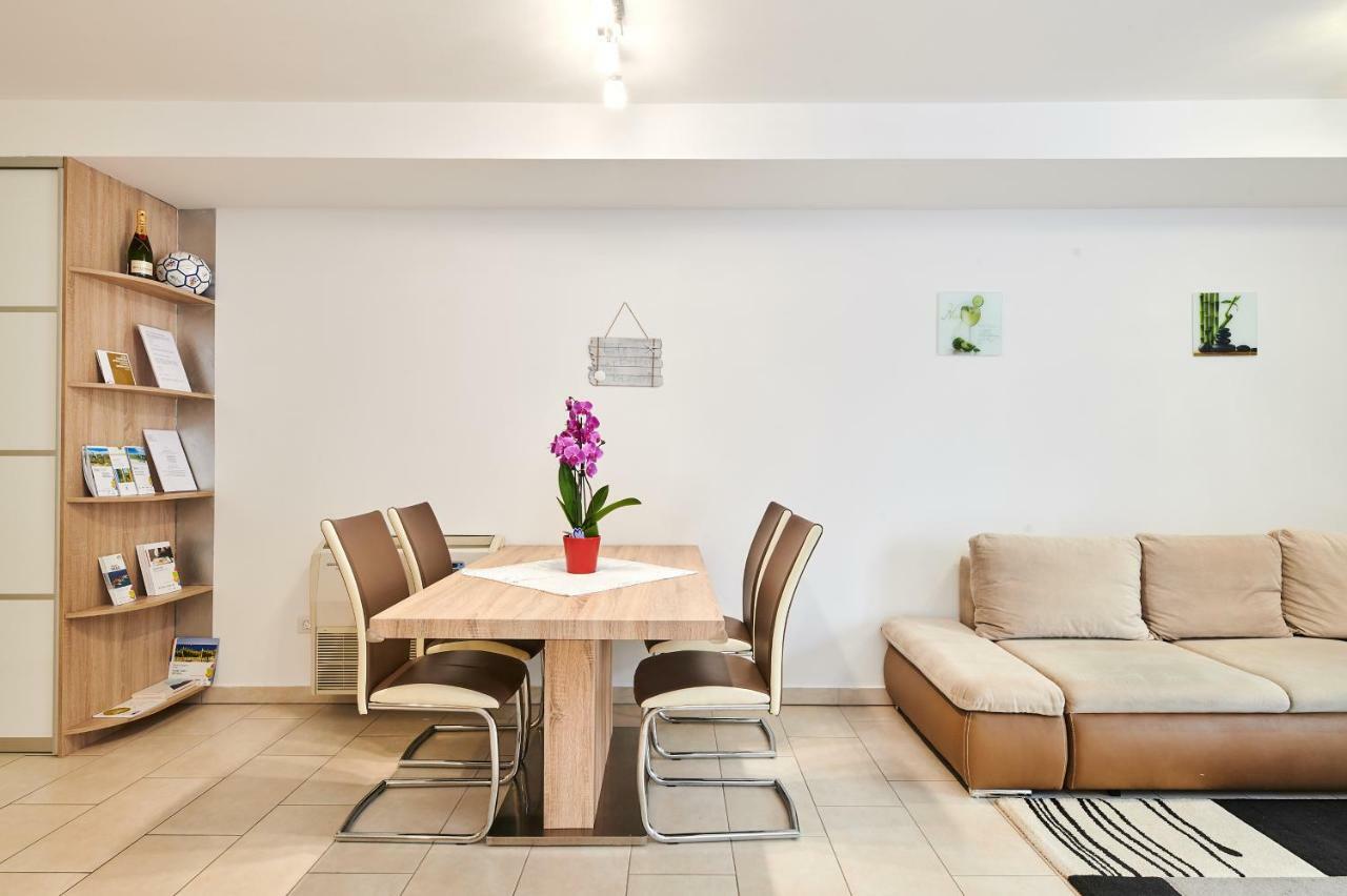Apartman Leon 우마그 외부 사진