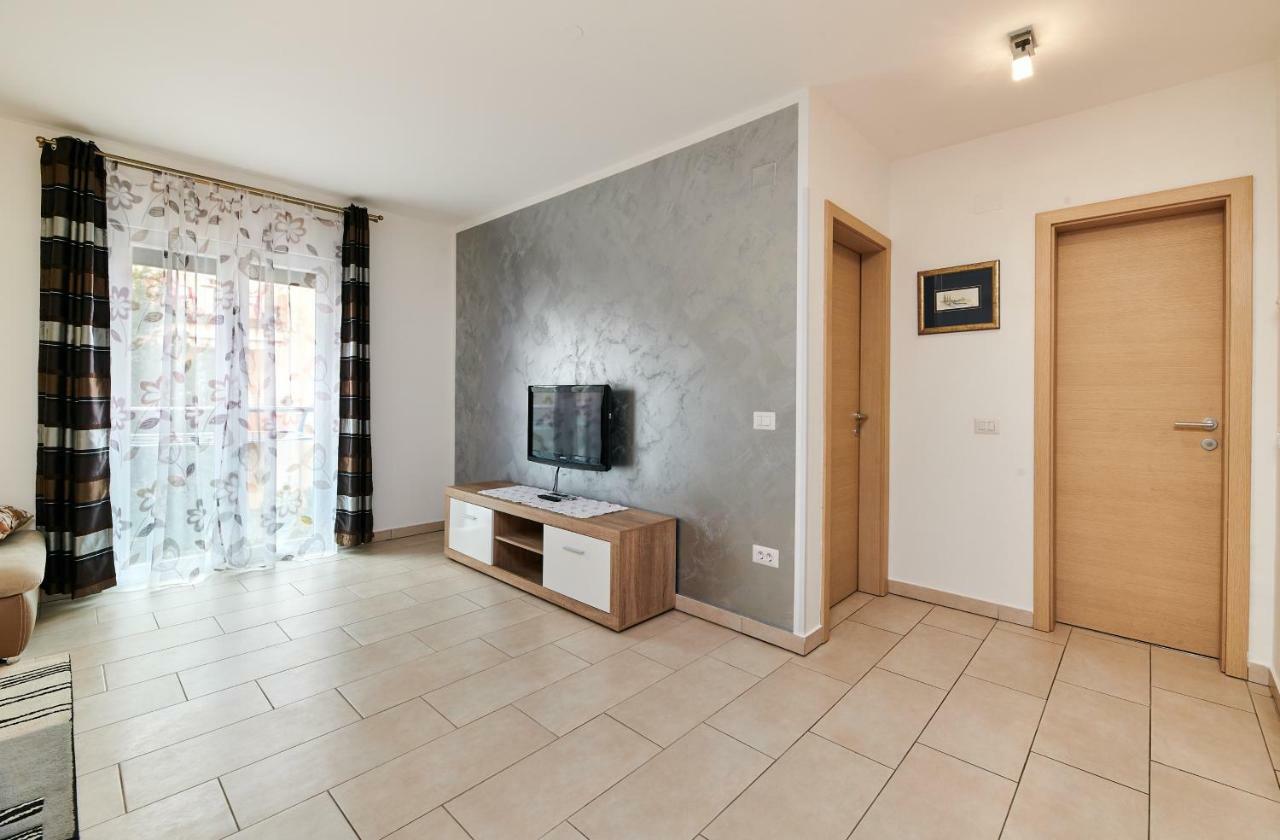 Apartman Leon 우마그 외부 사진